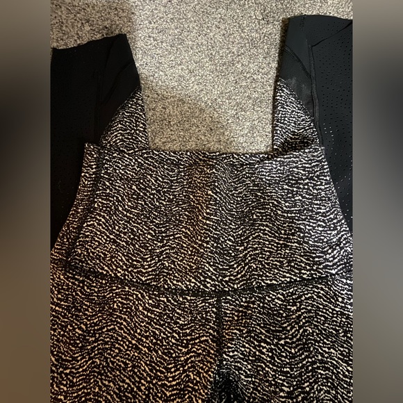 Lululemon leggings - Picture 3 of 3